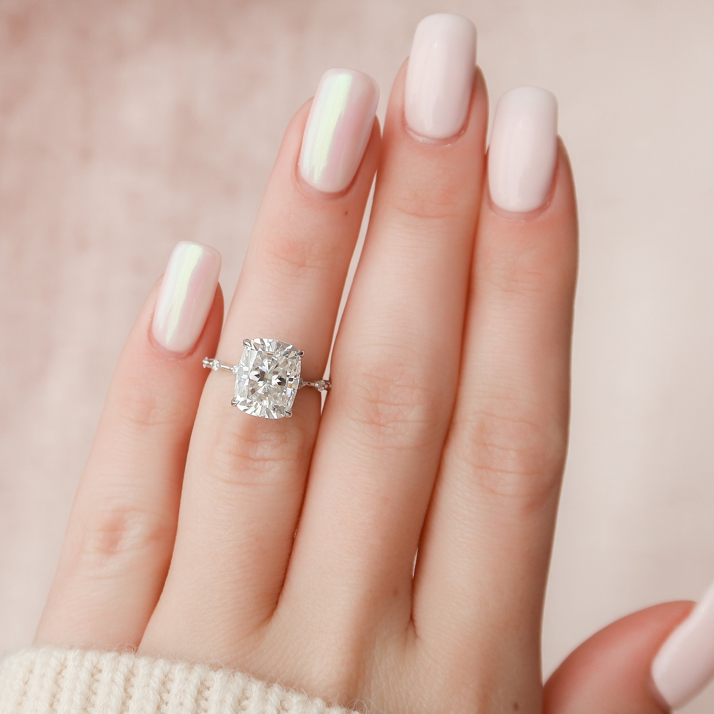 Oval Cut Moissanite Engagement Ring