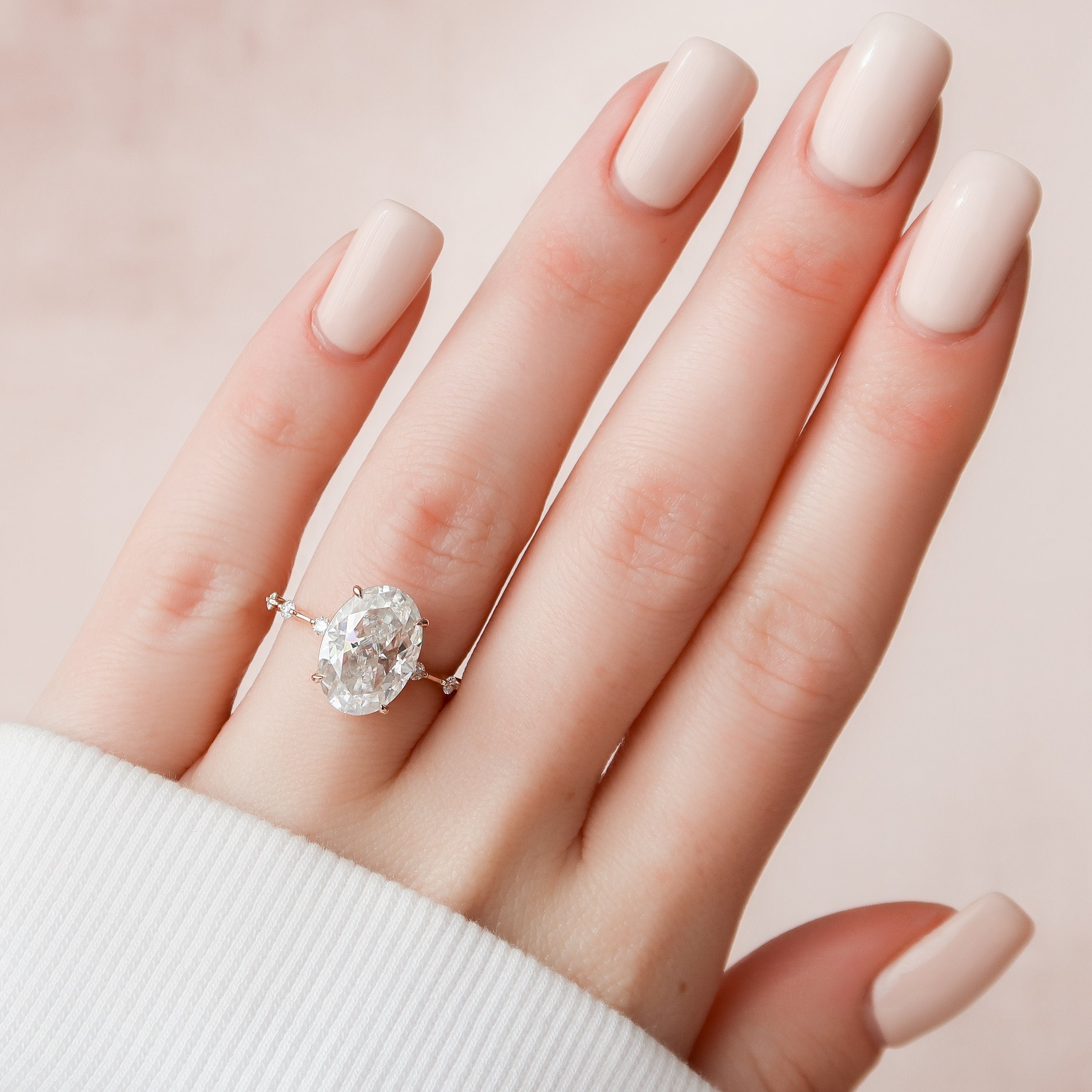 Oval Cut Moissanite Engagement Ring