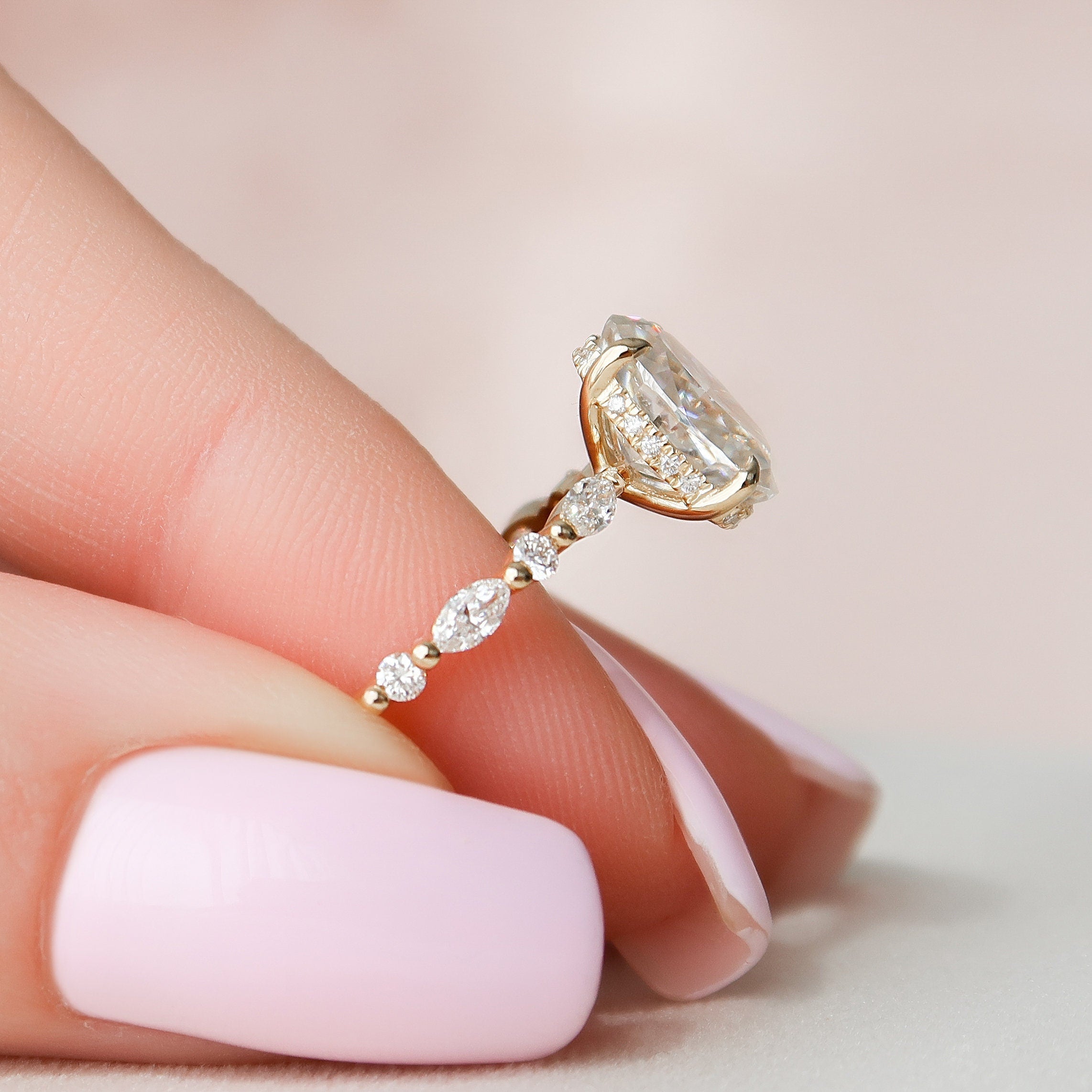 2CT Moissanite Engagement Ring