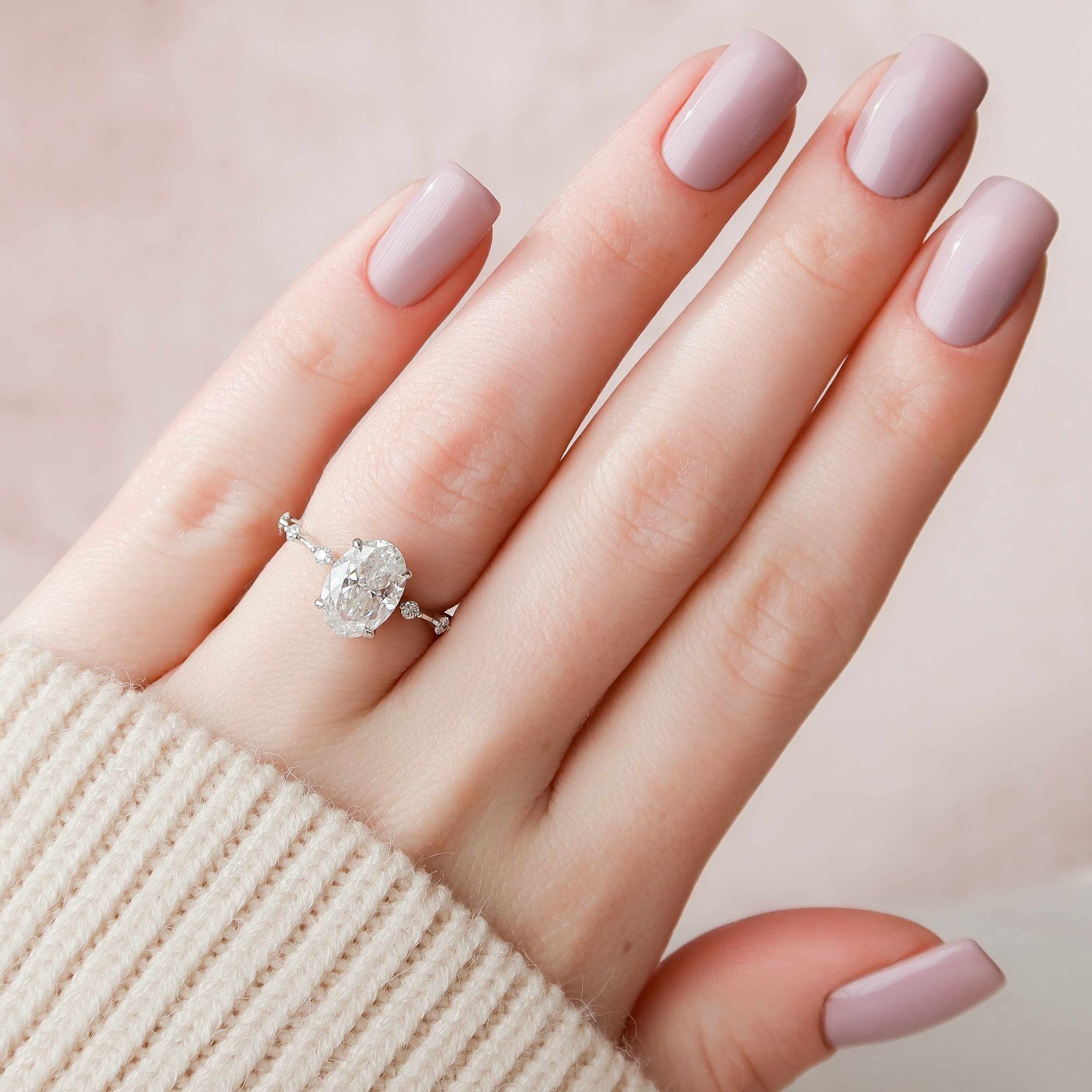 Oval Cut Moissanite Ring