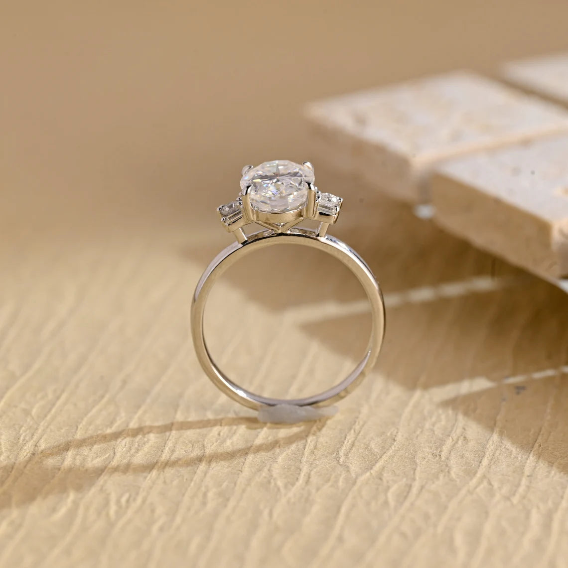 Women's Engagement Ring