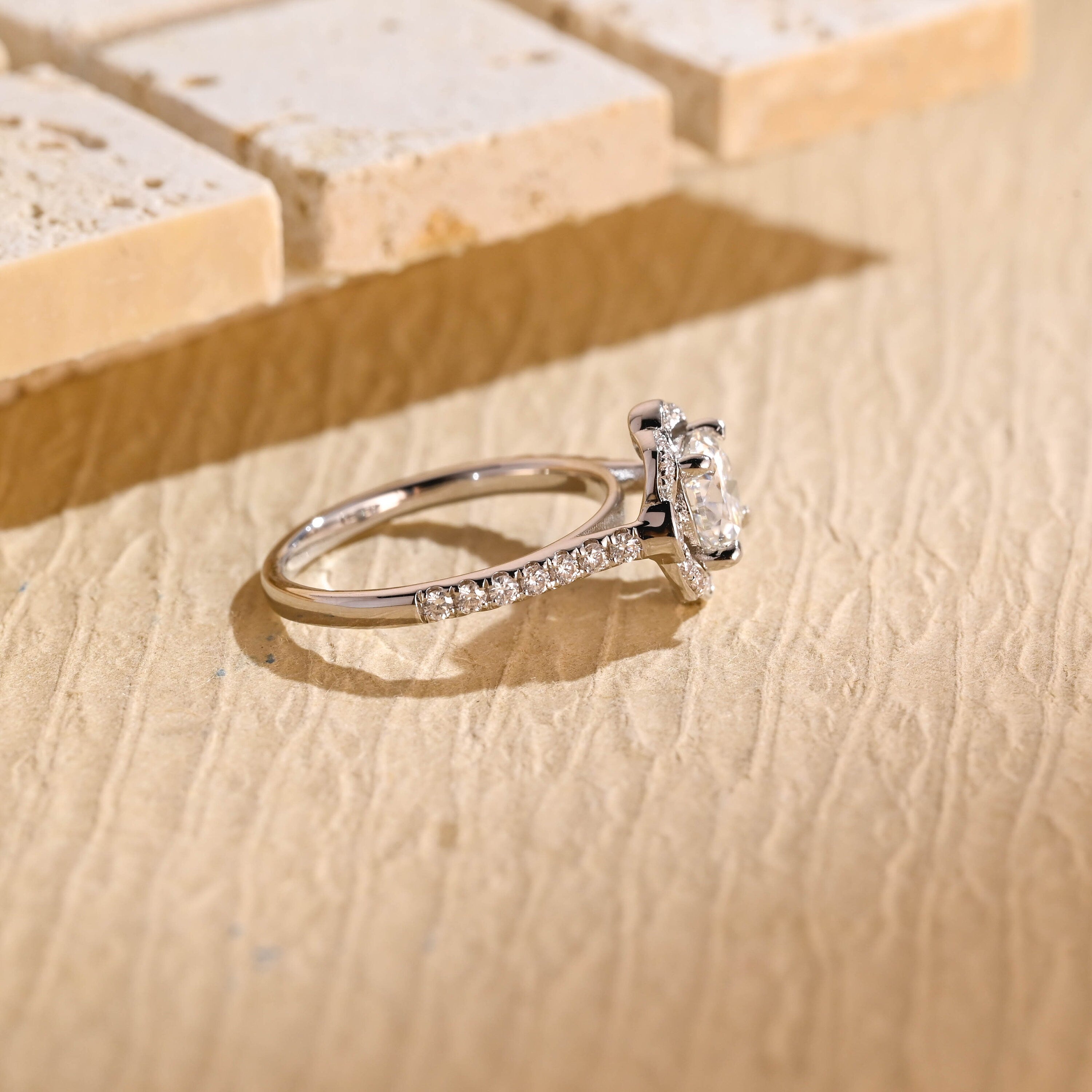 Round Brilliant Moissanite Ring