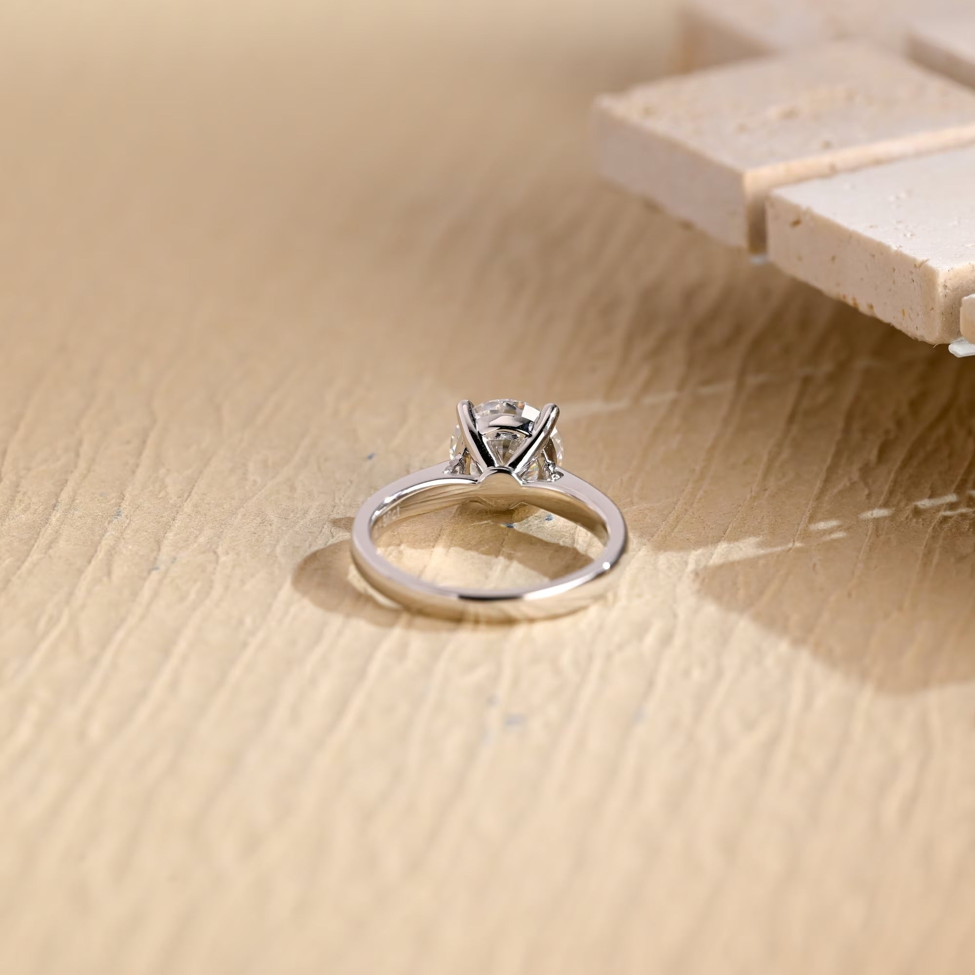 Round Brilliant Moissanite Ring