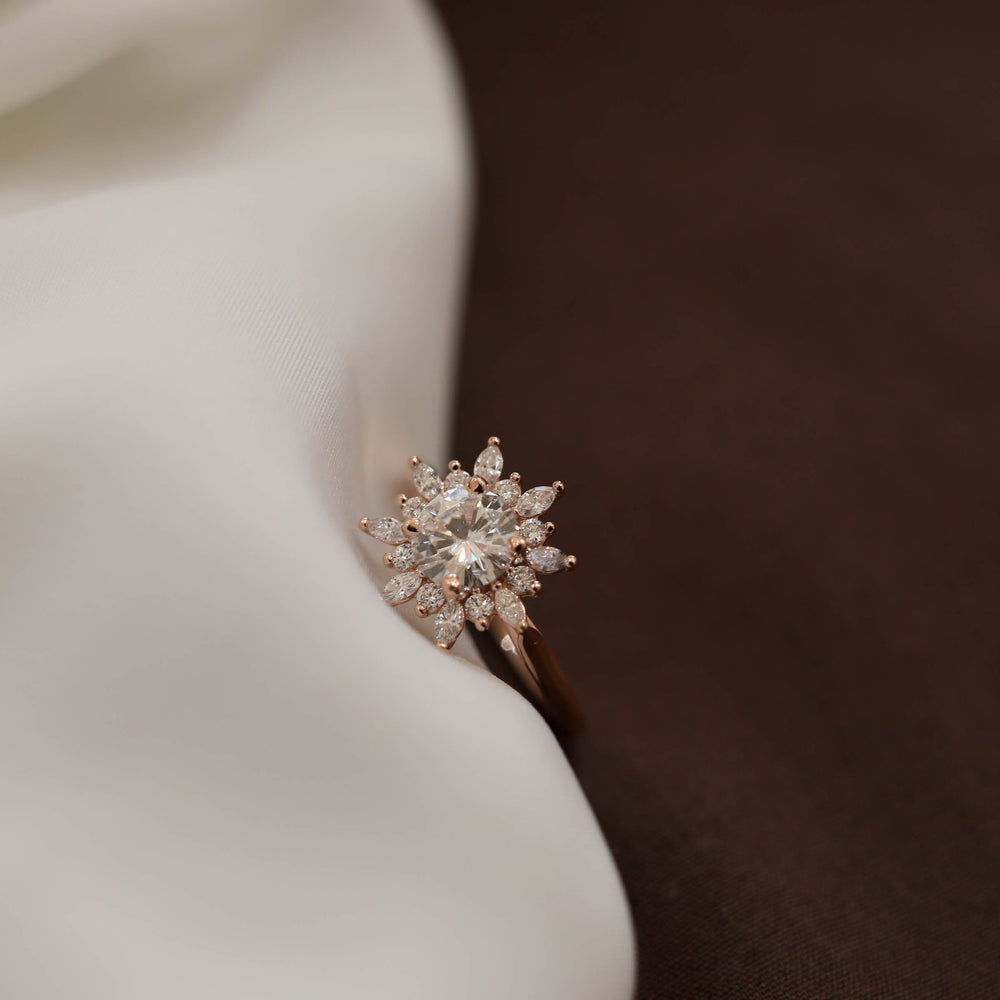 Round Cut Moissanite Ring
