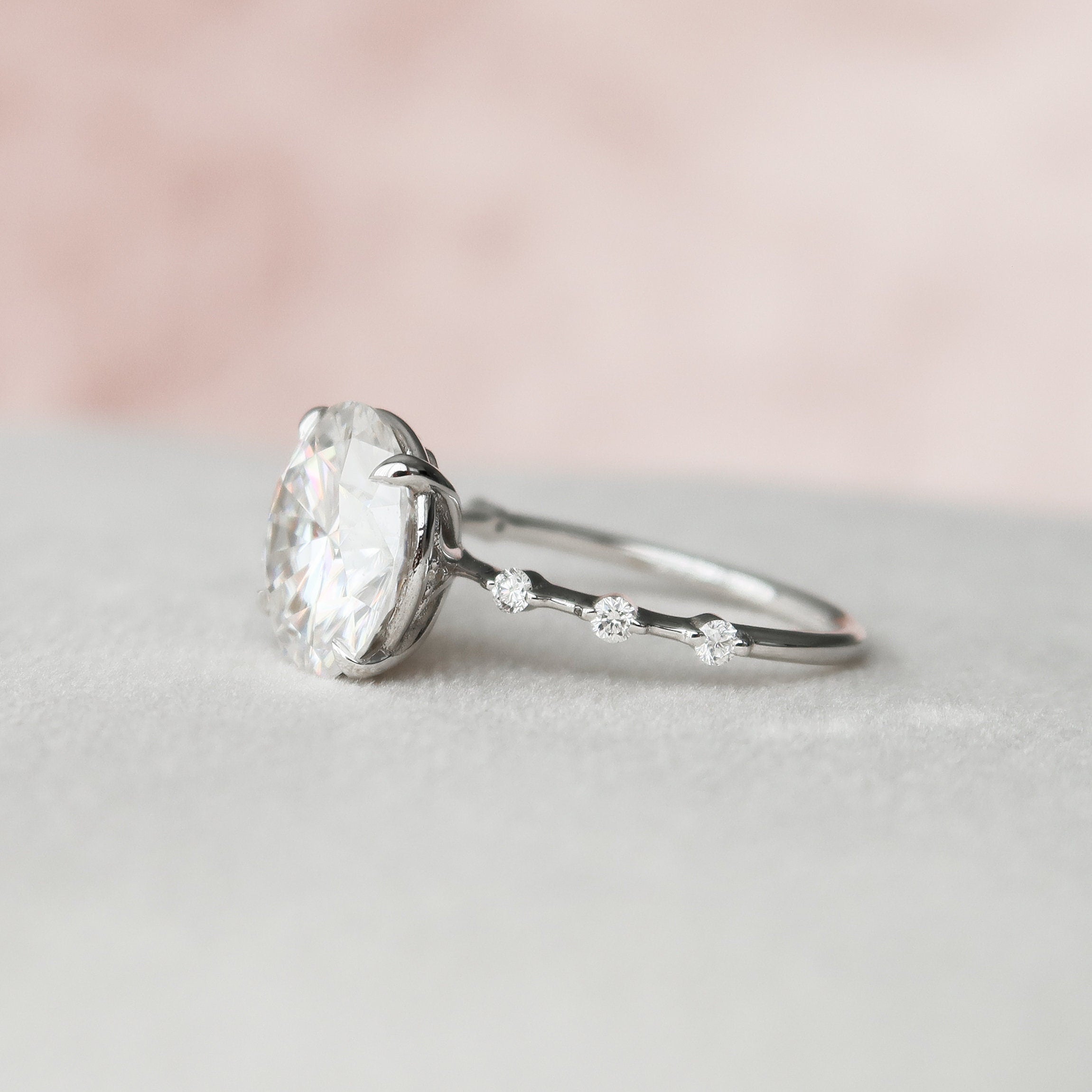 Round Cut Bridal Ring