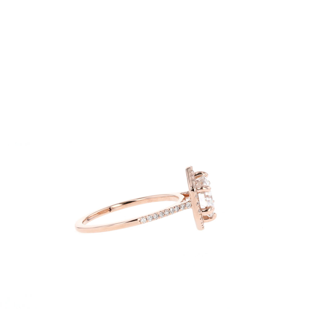 Round Brilliant Moissanite Ring