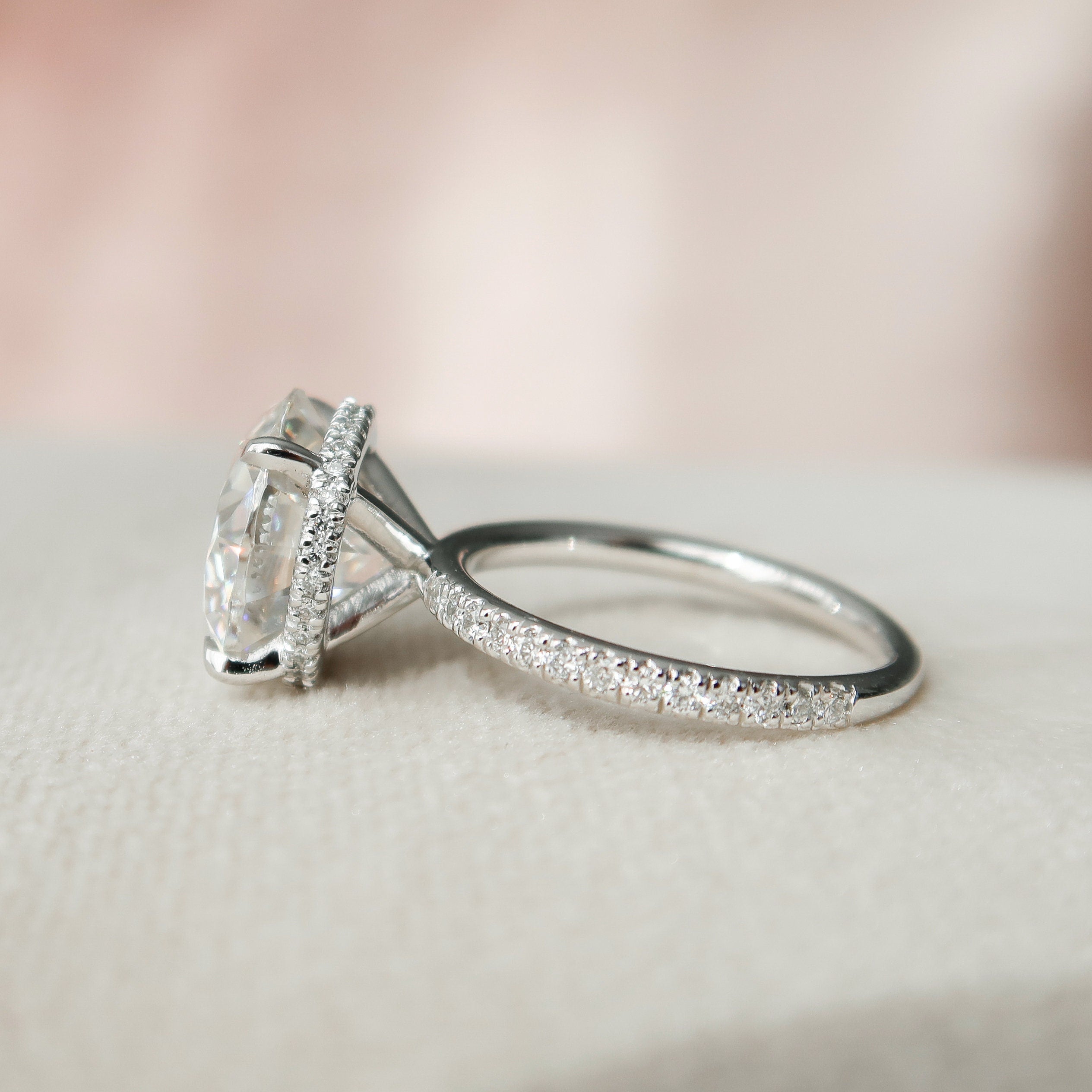 Round Hidden Halo Ring