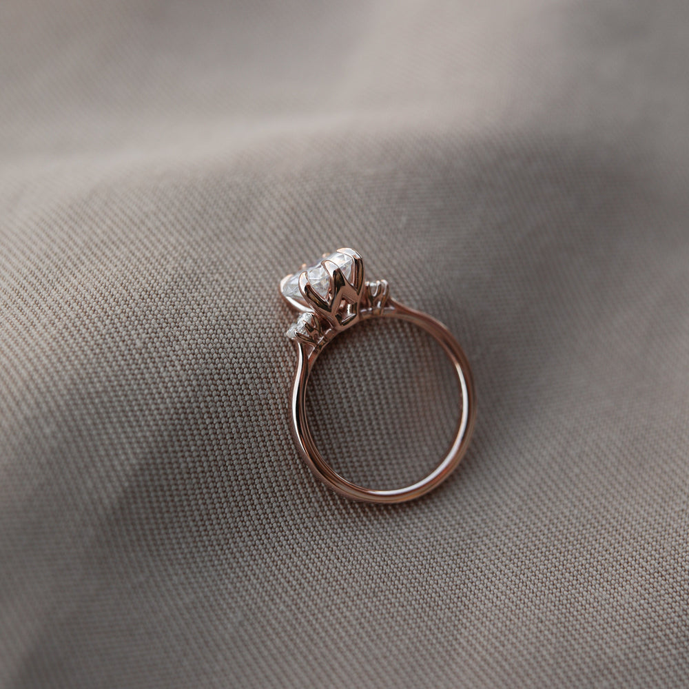 Luxury Moissanite Engagement Ring