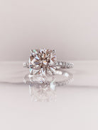 Moissanite wedding jewelry for classic wedding