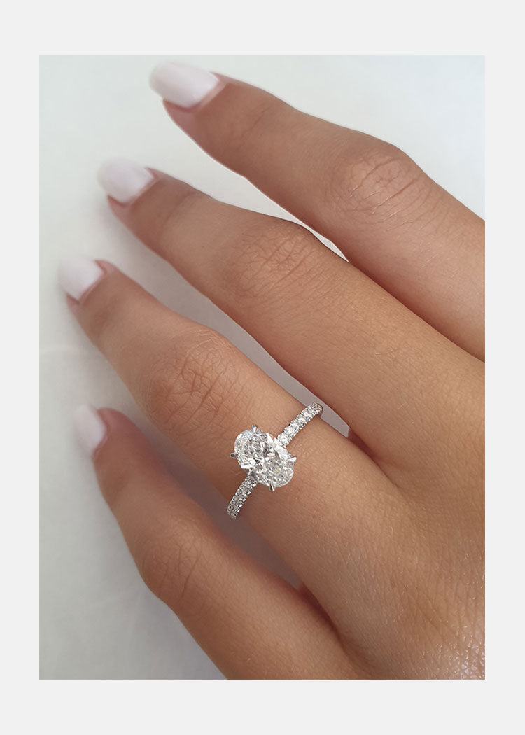 Luxury Moissanite Engagement Ring