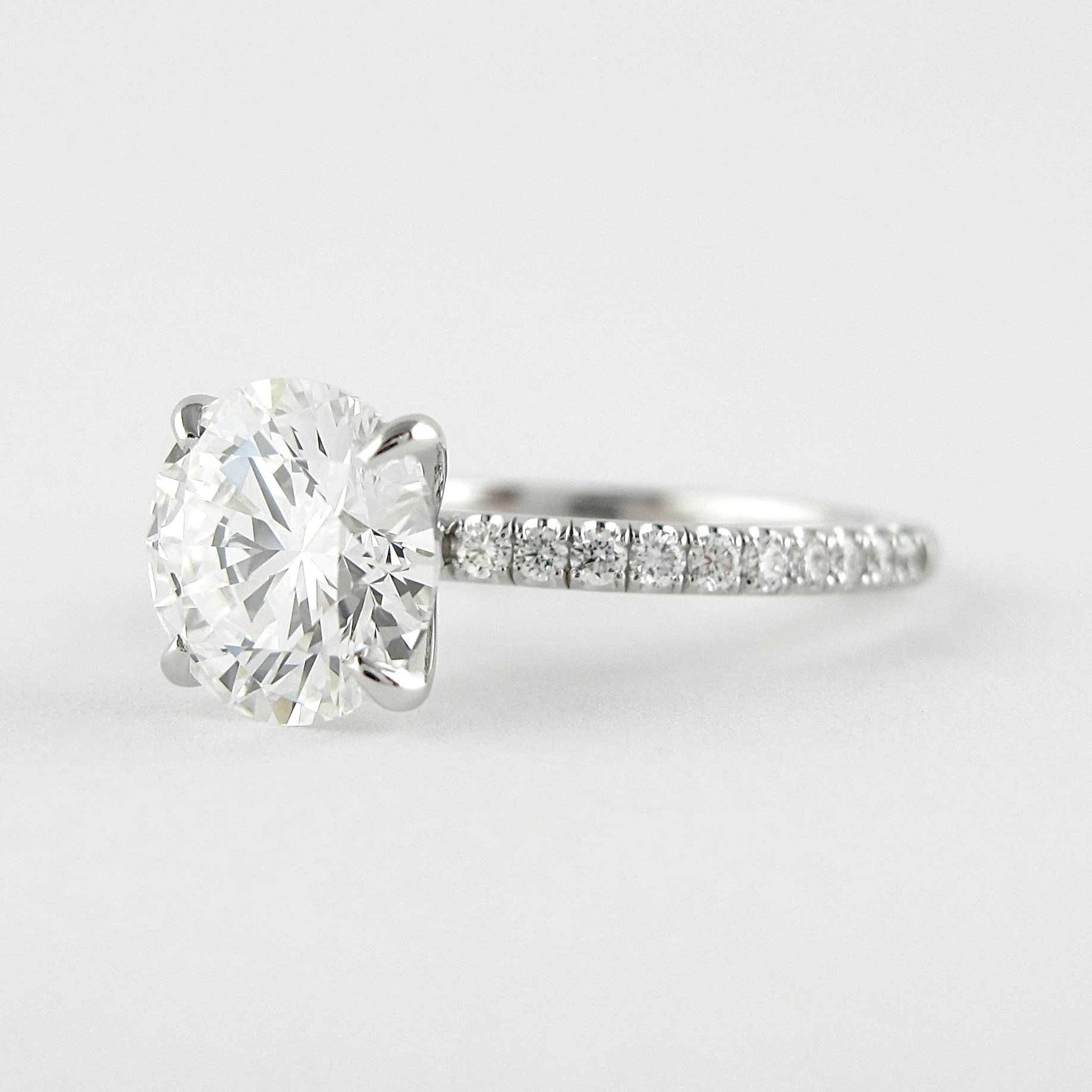 Luxury Moissanite Engagement Ring
