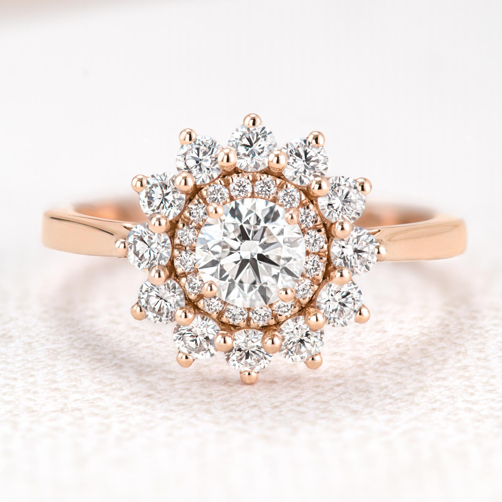 0-50-ct-round-shaped-moissanite-halo-engagement-ring