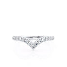 round-shaped-moissanite-curved-style-wedding-band-3