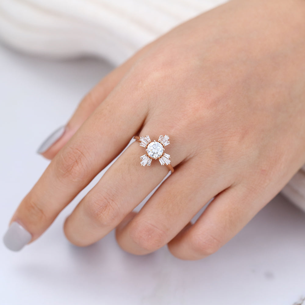 round-shaped-moissanite-cluster-engagement-ring-2