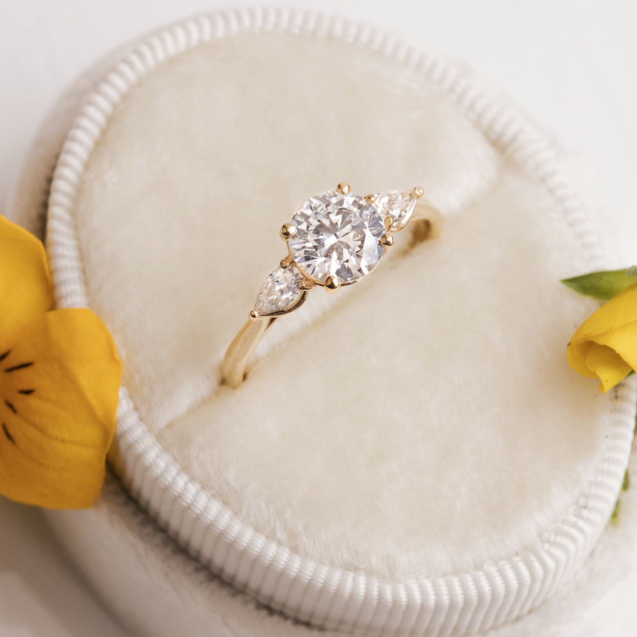 Moissanite jewelry set guide