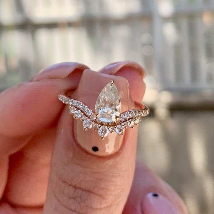 0.95ct Chevron Pear Cut Moissanite Engagement Ring