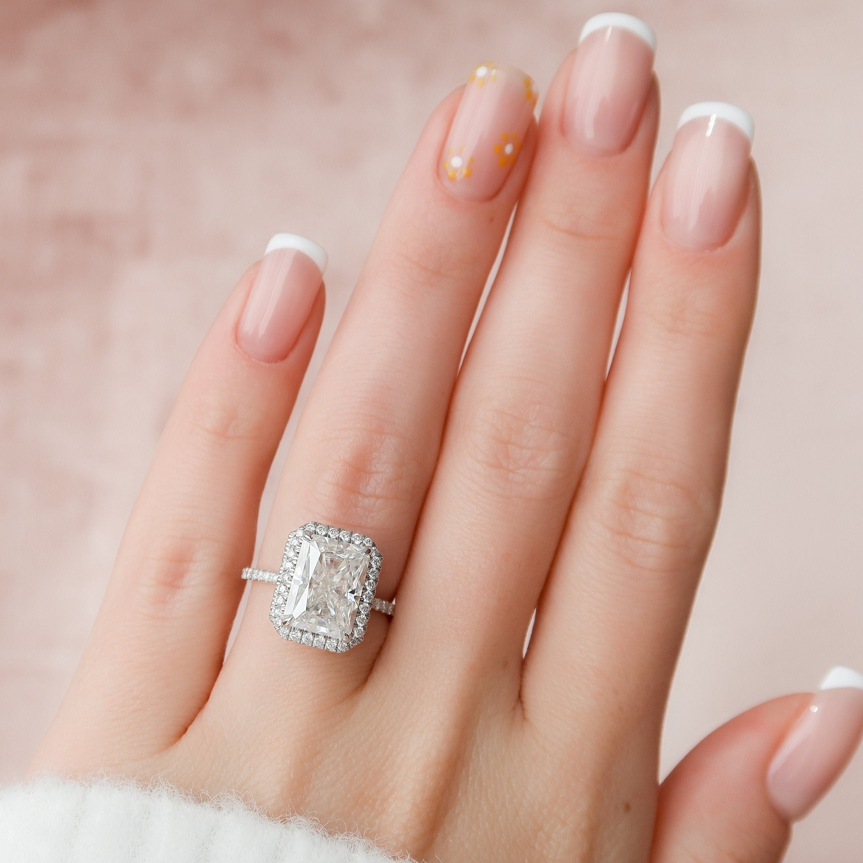 5.0CT Radiant Halo Moissanite Diamond Pave Engagement Ring For Women